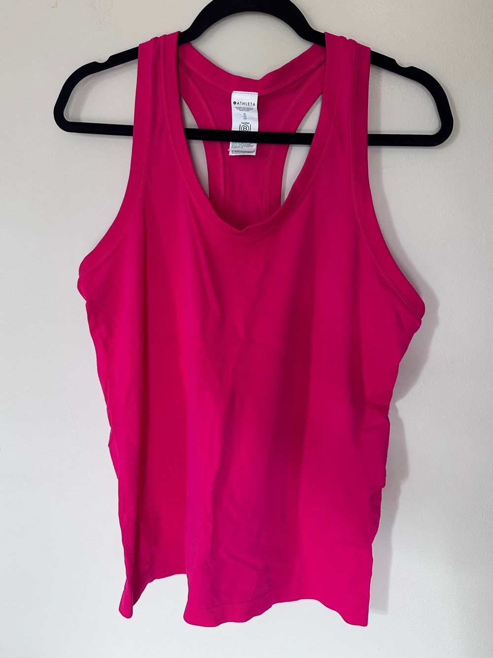 Athleta Momentum tank top Dragonfruit hot pink size XL